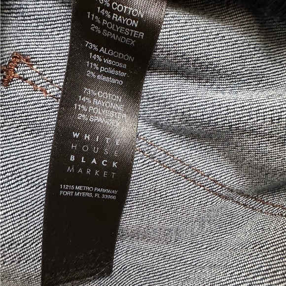 White House Black Market Slim Jeans Size 4
Dark Wash Stretch Denim - Picture 7 of 10